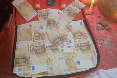 LA VALISE MAGIQUE DE RICHESSE EN EURO